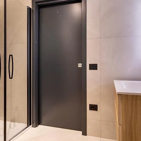 Superior 1br Vacation - Fully Equipped - Azulis2 - Garden - Free Parking Daire