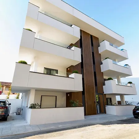 Superior 1br Vacation - Fully Equipped - Azulis2 - Garden - Free Parking