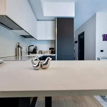 Superior 1br Vacation - Fully Equipped - Azulis2 - Garden - Free Parking *