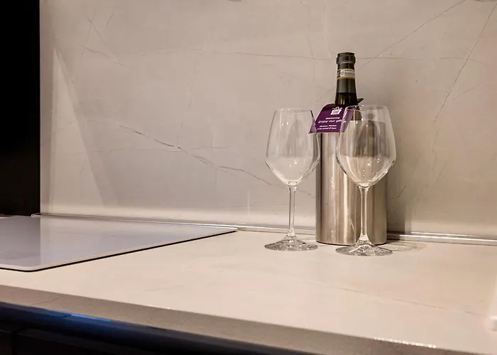 Superior 1br Vacation - Fully Equipped - Azulis2 - Garden - Free Parking *