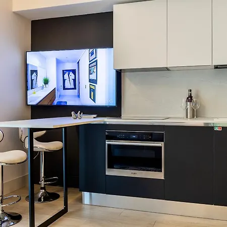 Superior 1br Vacation - Fully Equipped - Azulis2 - Garden - Free Parking *