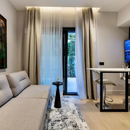 Azulis 2 Pisano 1br With Garden & Parking, Aldo Moro Apartment